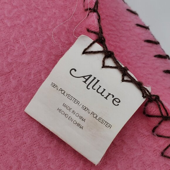 Allure Pink Fleece Monogram M Blanket Throw - Picture 3 of 6